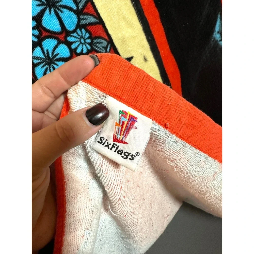 Vintage Six Flags Amusement Park‎ Towel Y2K beach towel Joe Cool surfboard 1991